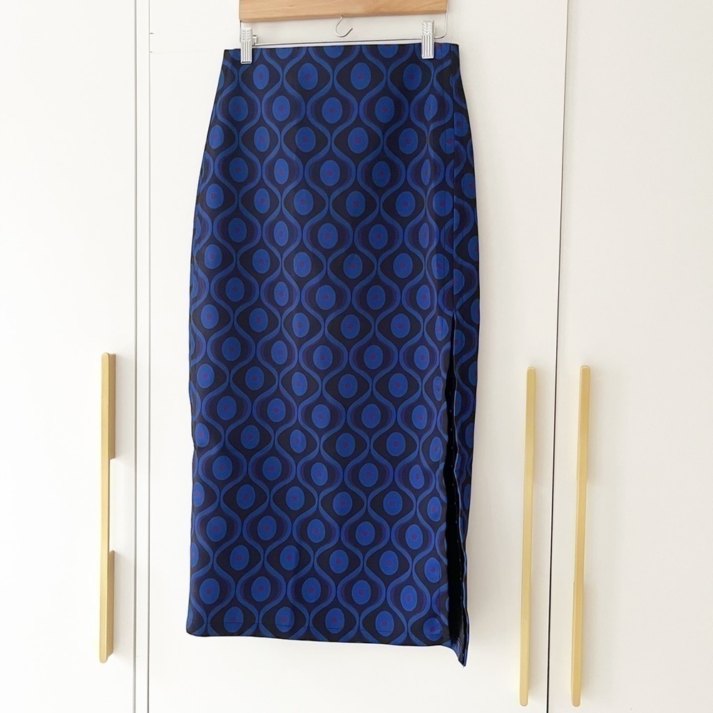 Blue Geometric Midi Skirt - Picture 3 of 10